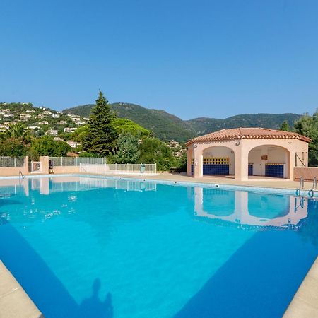 Residence Partenaire Le Domaine De Garlande Cavalaire-sur-Mer Exteriör bild