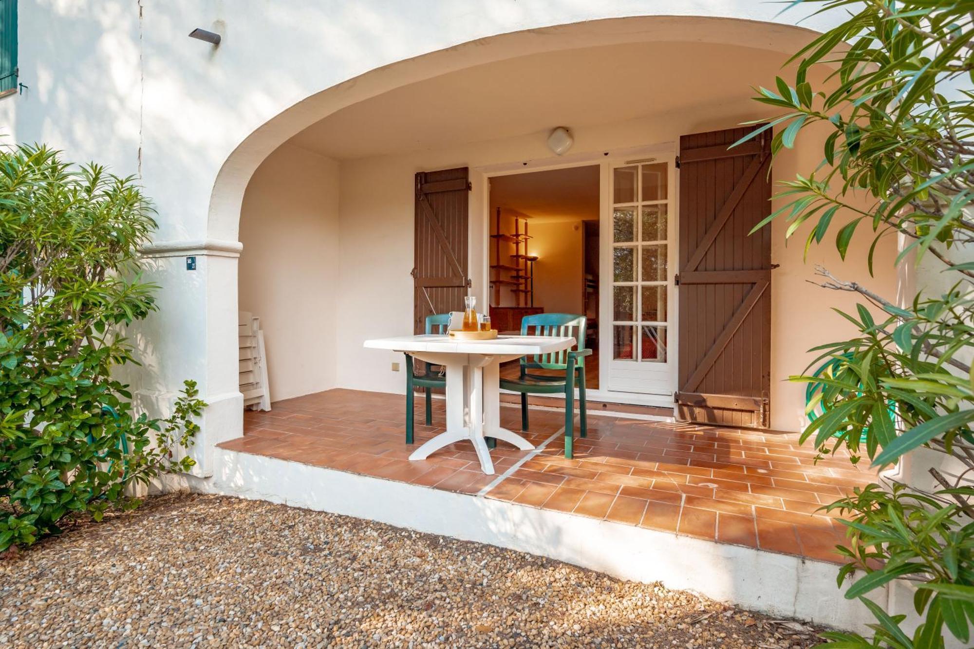 Residence Partenaire Le Domaine De Garlande Cavalaire-sur-Mer Exteriör bild