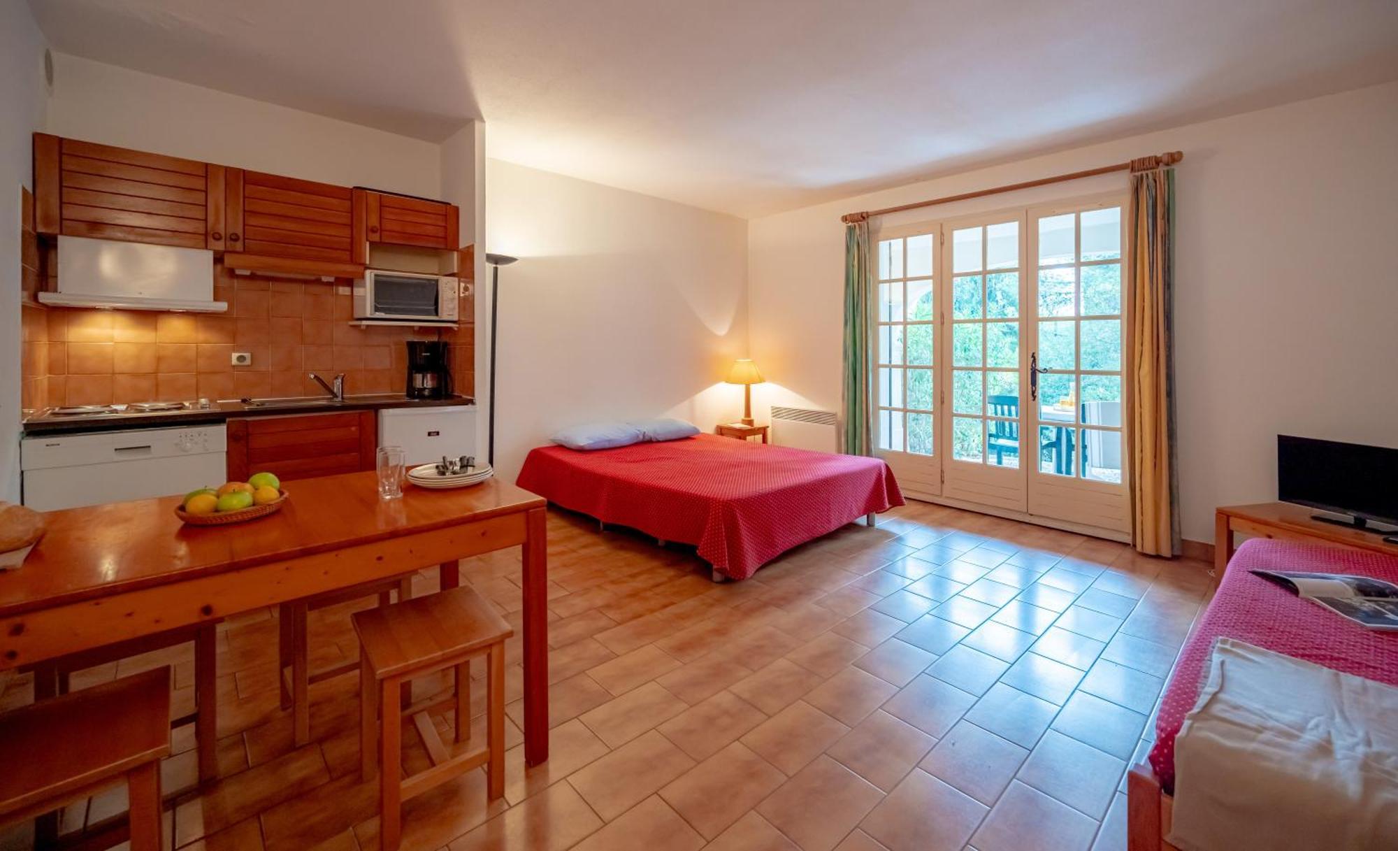 Residence Partenaire Le Domaine De Garlande Cavalaire-sur-Mer Exteriör bild